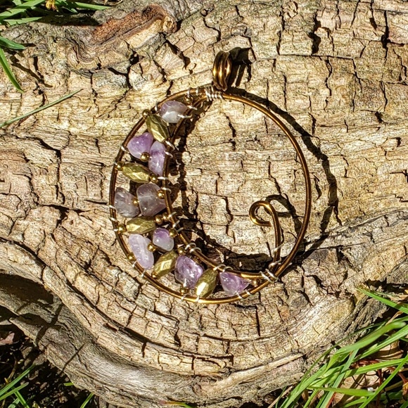 Crescent Moon Pendant Handmade with Genuine Copper - Picture 5 of 8